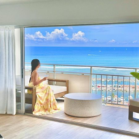 Panoramic Oceanview Resort - Full Kitchen In Each Room, 2 Swimming Pools, Onsite Restaurants, Fireworks Every Friday Гонолулу Экстерьер фото
