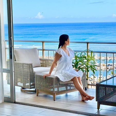Panoramic Oceanview Resort - Full Kitchen In Each Room, 2 Swimming Pools, Onsite Restaurants, Fireworks Every Friday Гонолулу Экстерьер фото