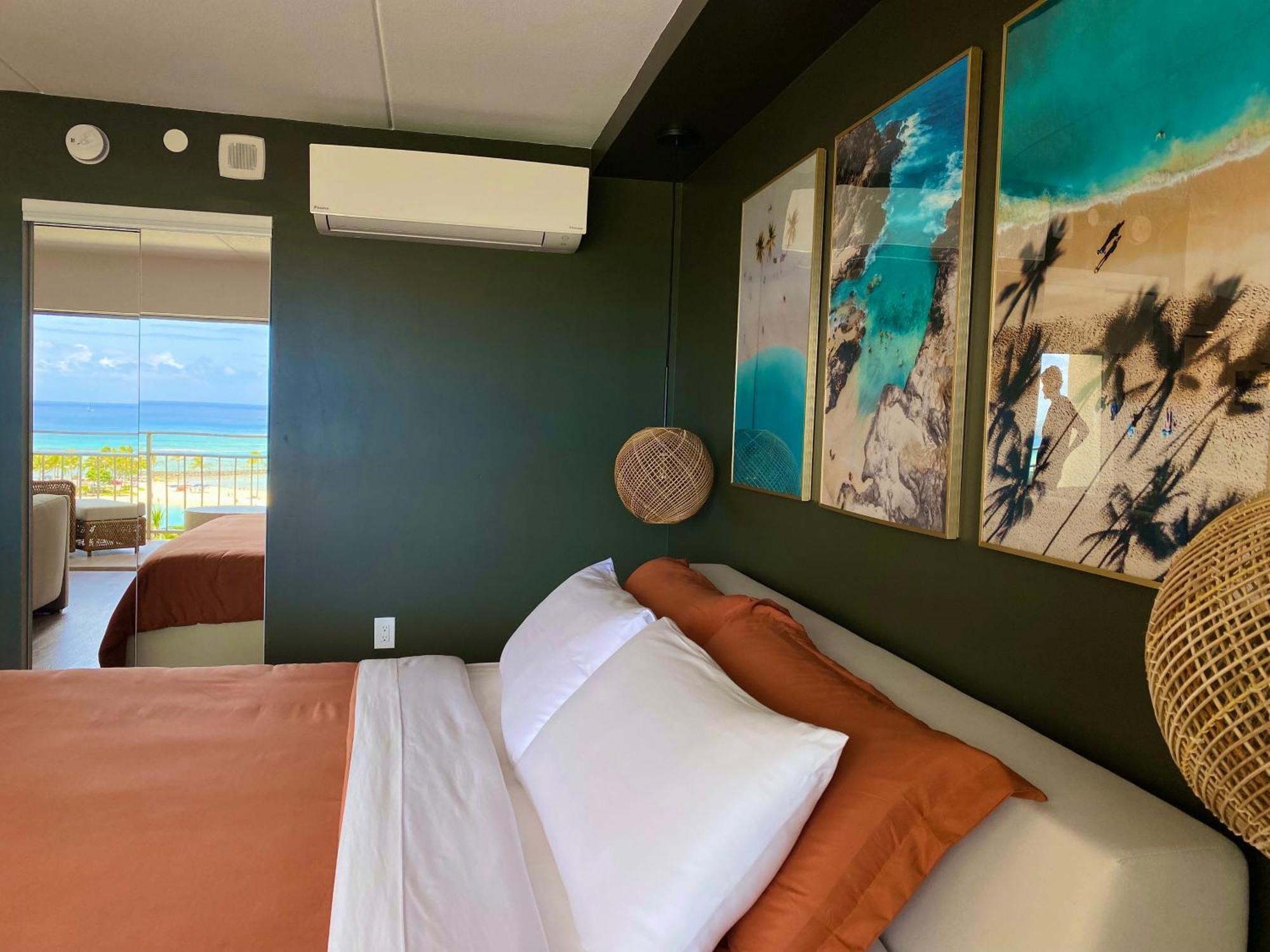 Panoramic Oceanview Resort - Full Kitchen In Each Room, 2 Swimming Pools, Onsite Restaurants, Fireworks Every Friday Гонолулу Экстерьер фото